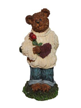 Boyds Bears Bud Bearsworth True Love Figurine #228433 Valentines Day Boy Rose